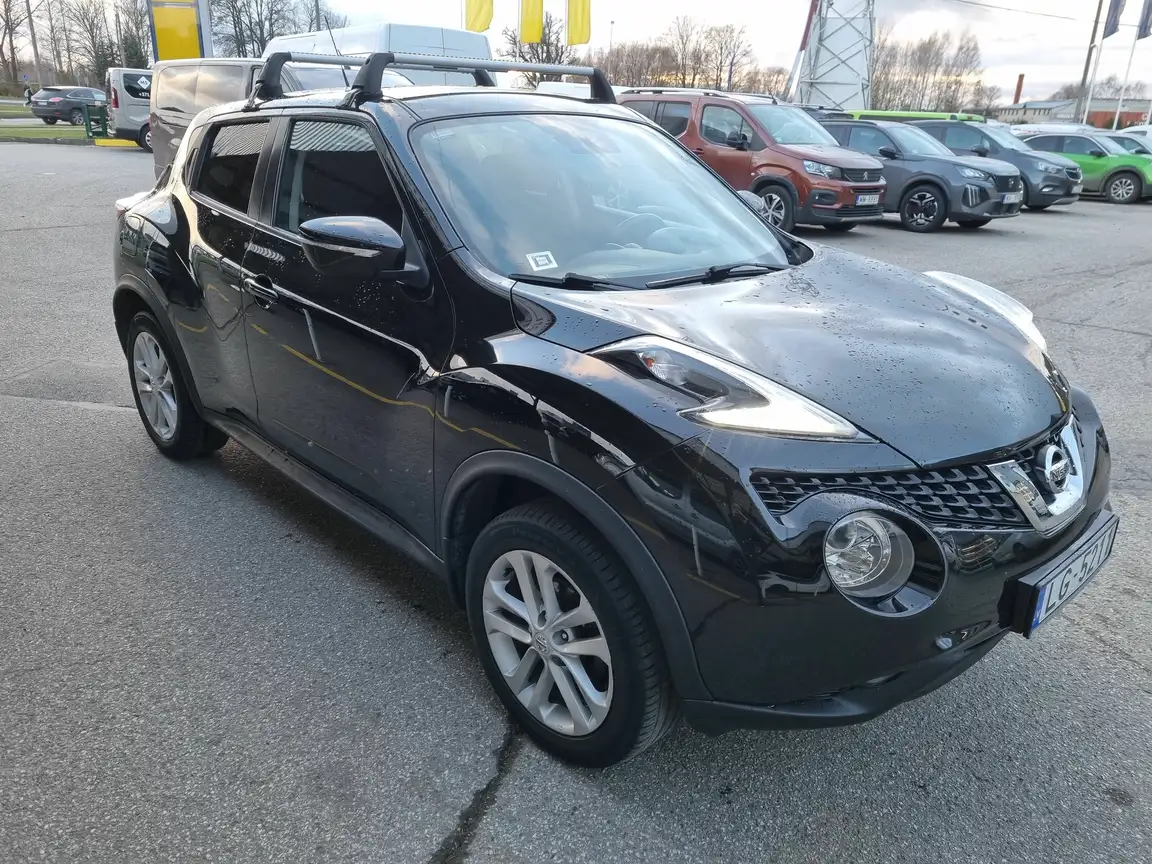 NISSAN JUKE