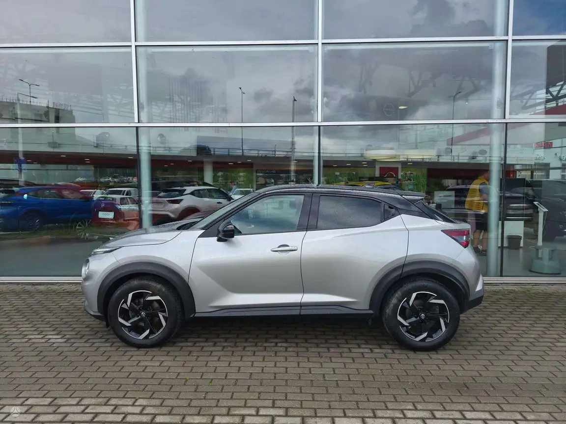 NISSAN JUKE