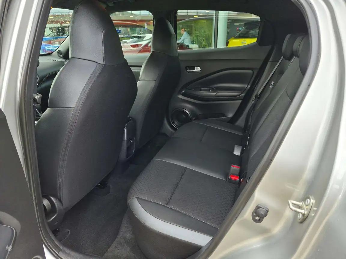 NISSAN JUKE