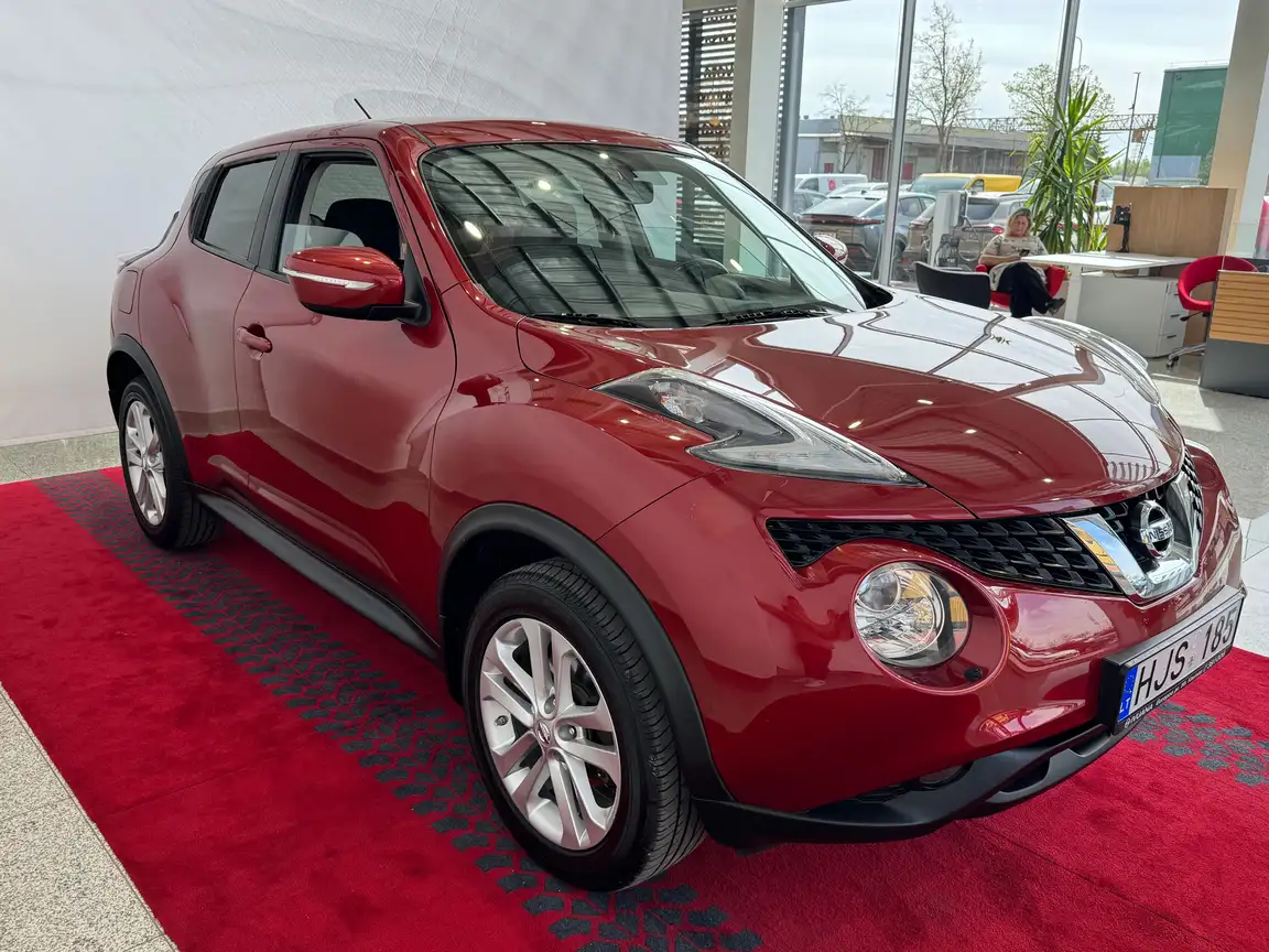 NISSAN JUKE