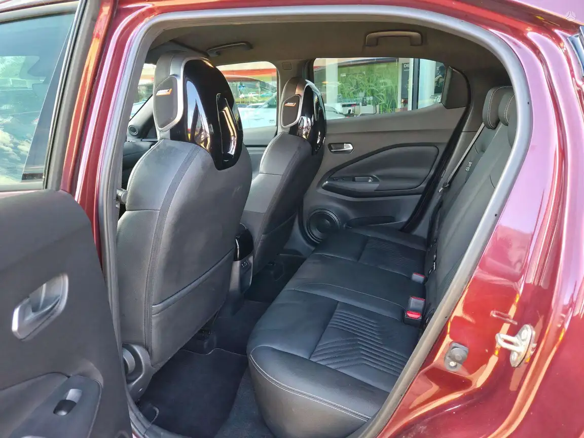 NISSAN JUKE