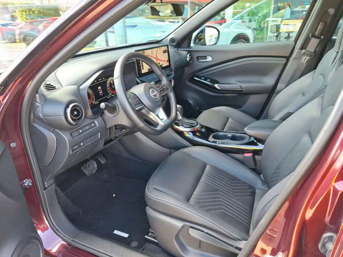 NISSAN JUKE