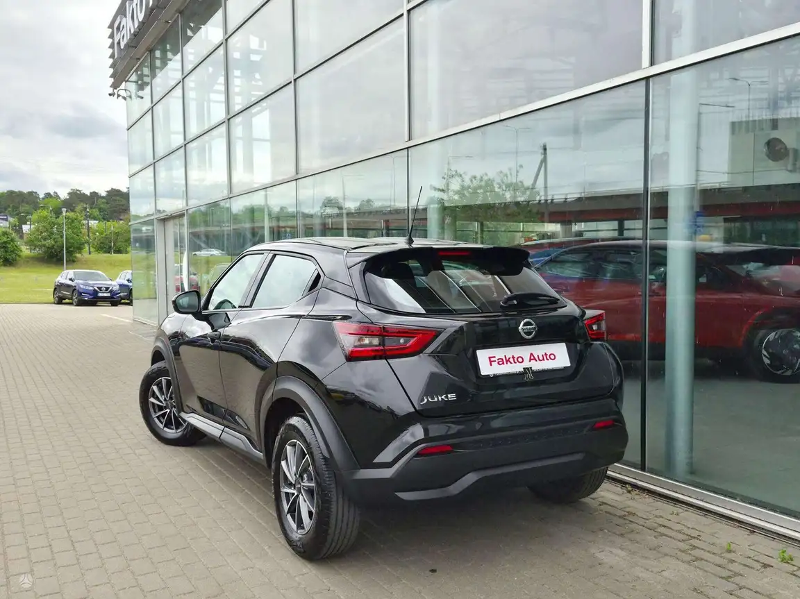 NISSAN JUKE