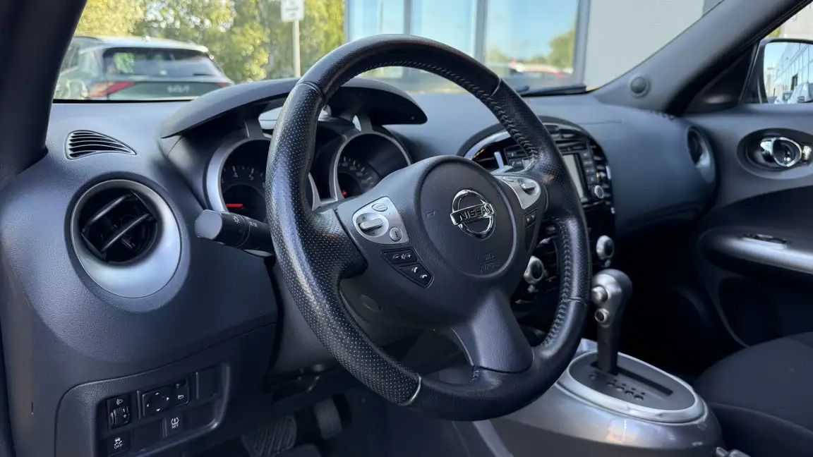 NISSAN JUKE