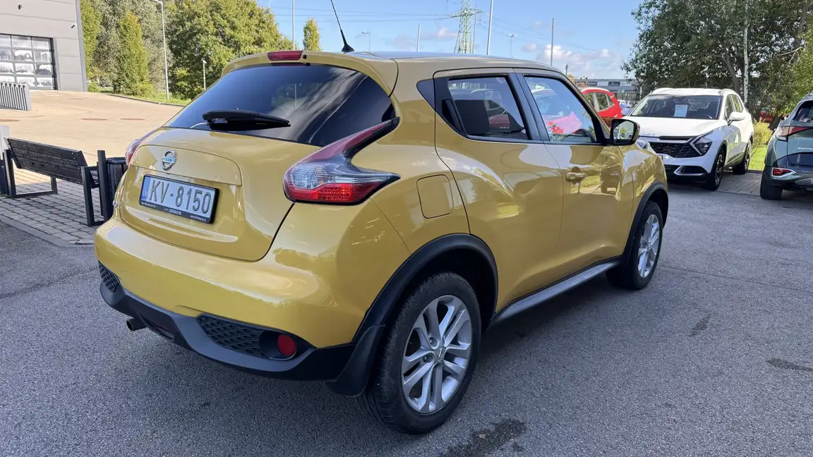 NISSAN JUKE