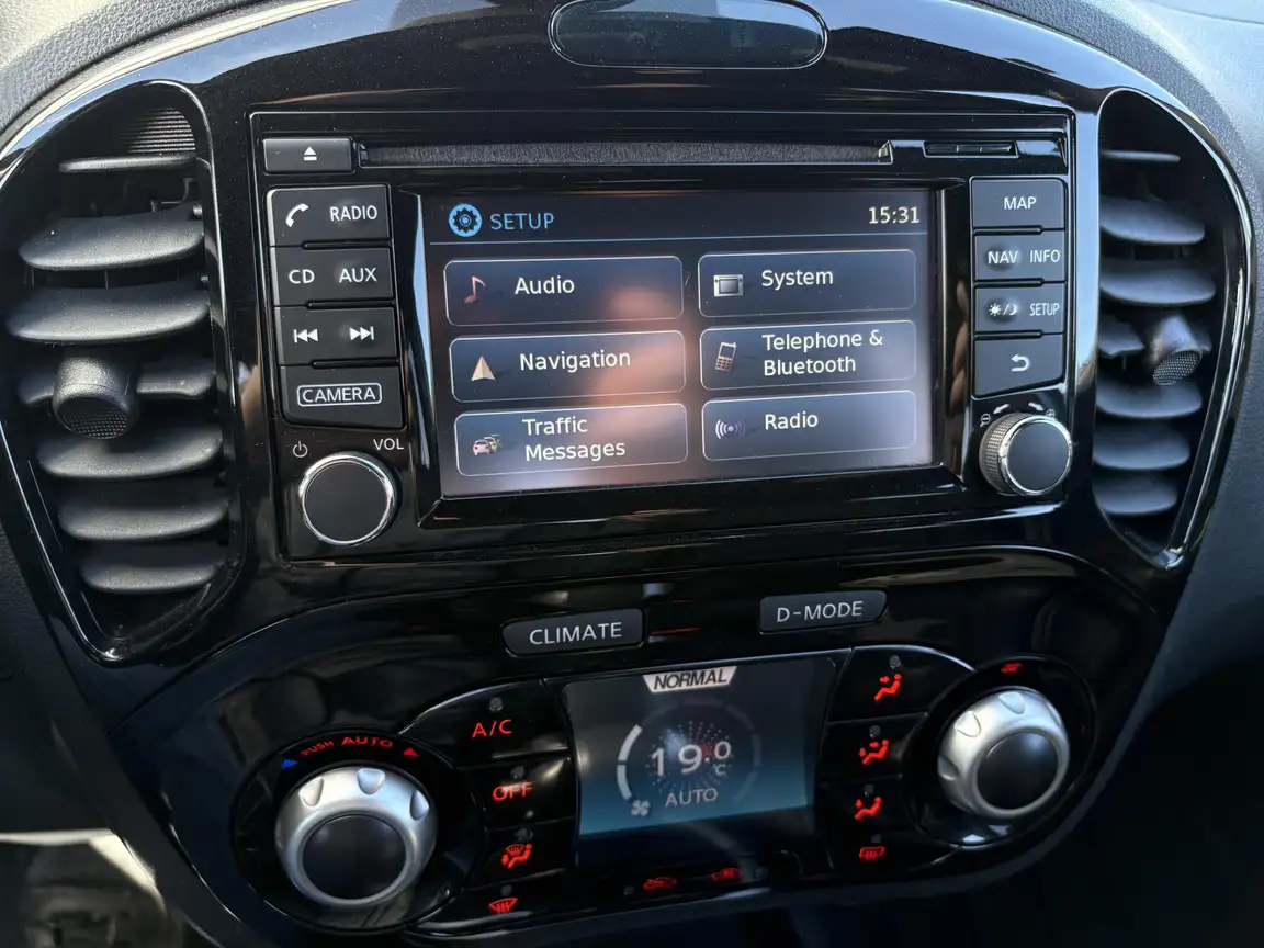 NISSAN JUKE