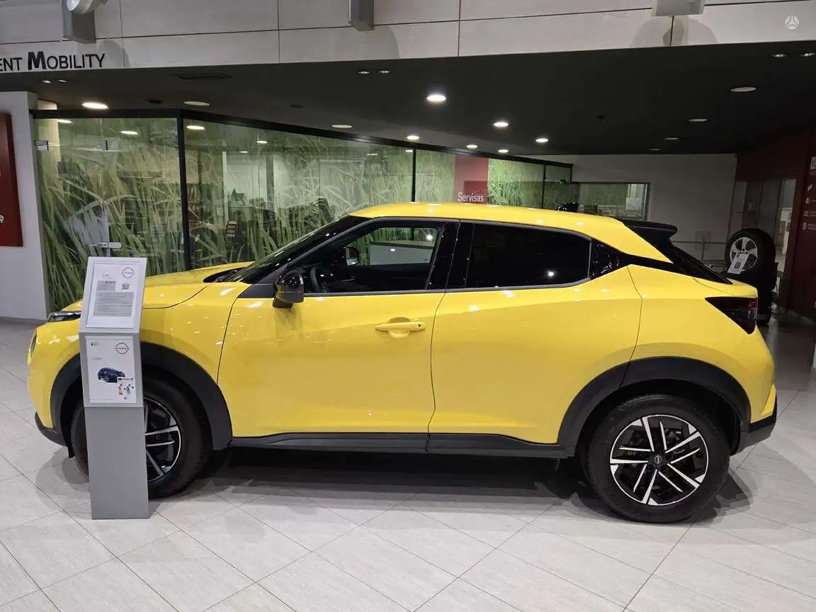 NISSAN JUKE