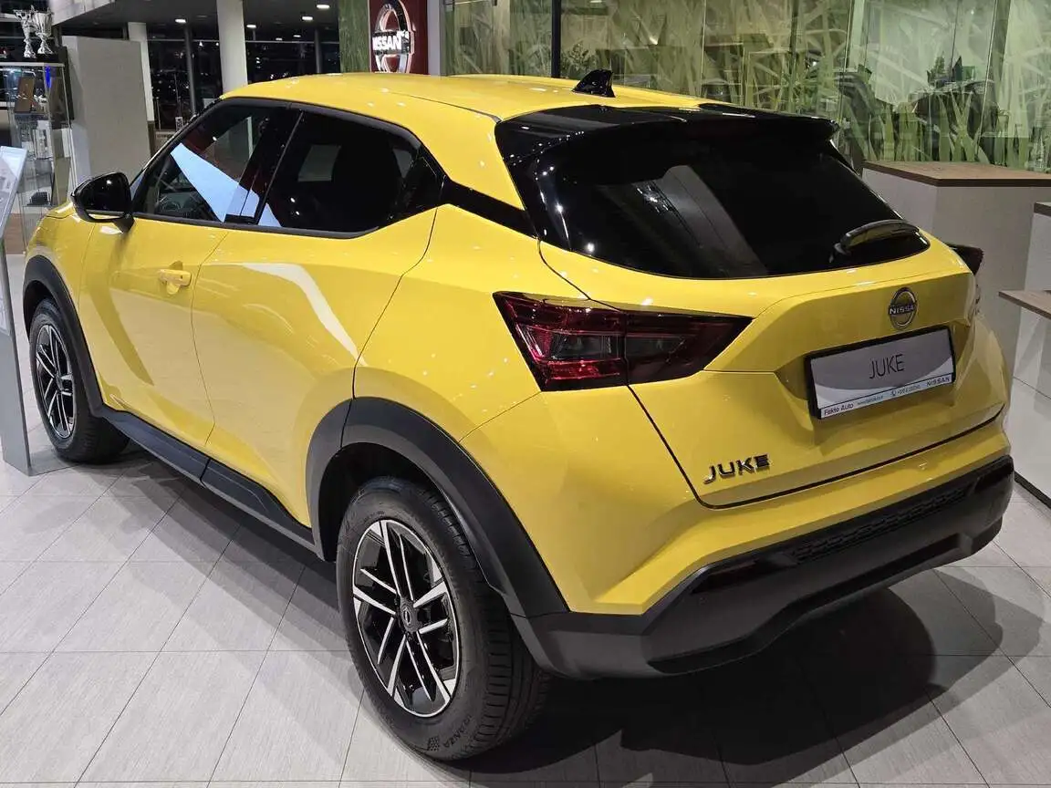NISSAN JUKE