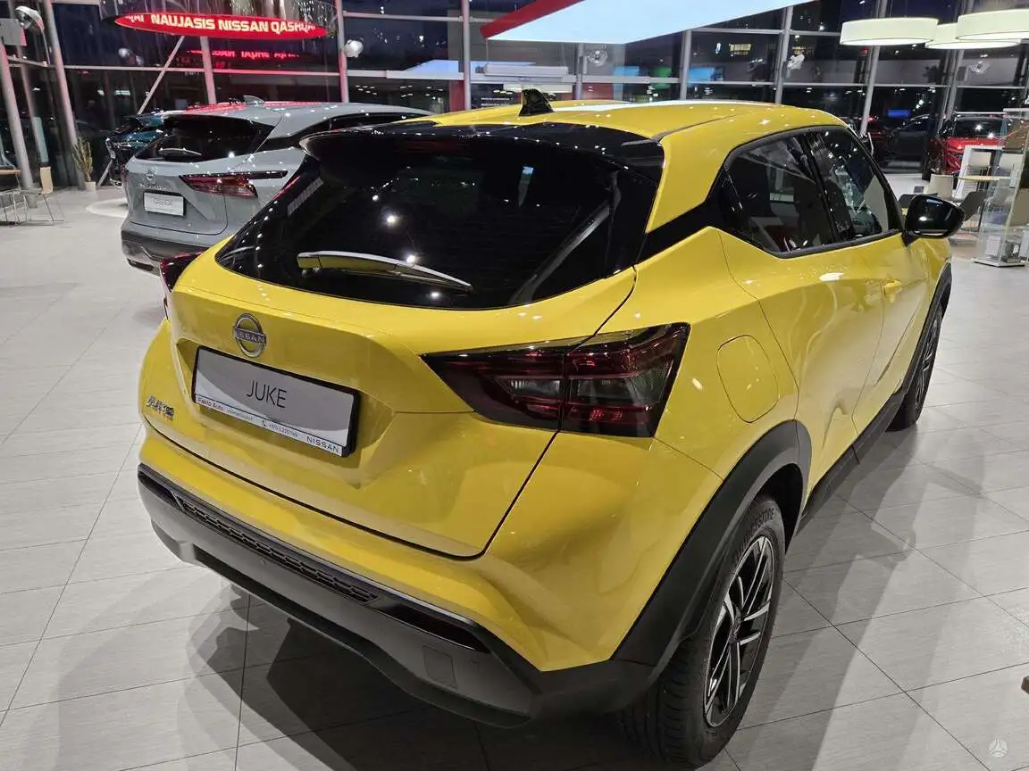 NISSAN JUKE
