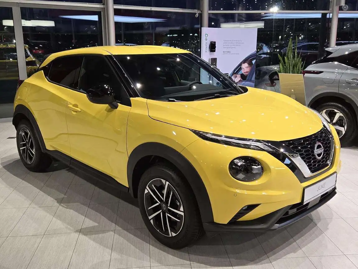 NISSAN JUKE