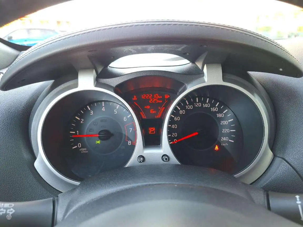NISSAN JUKE