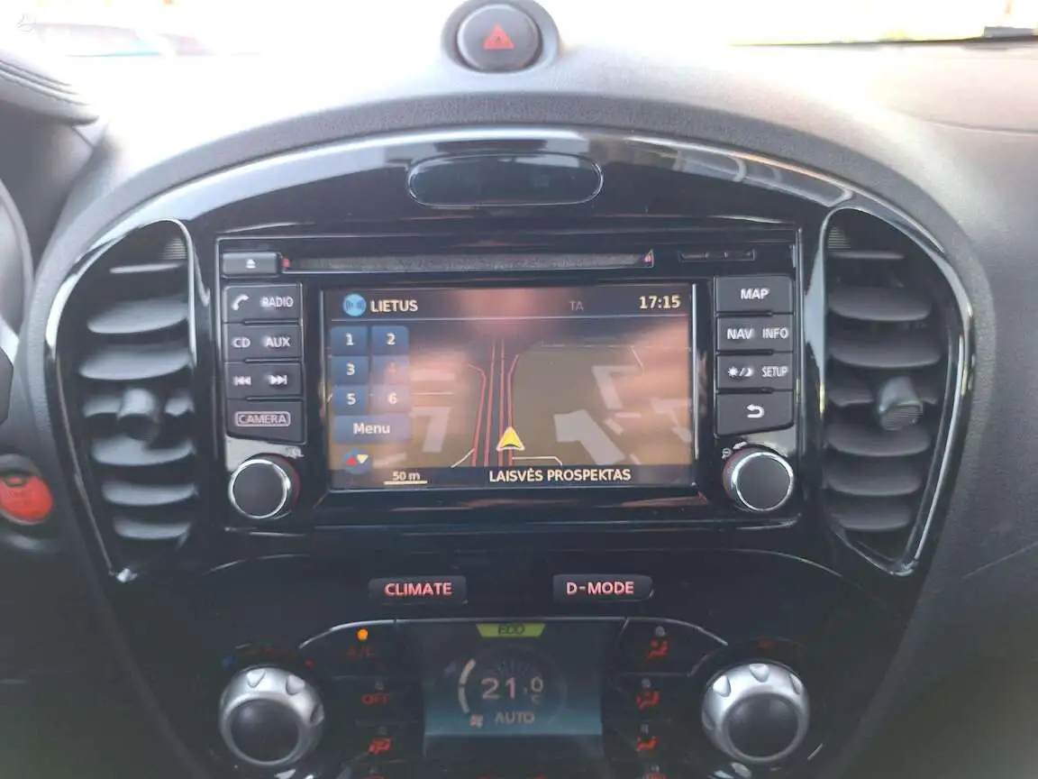 NISSAN JUKE