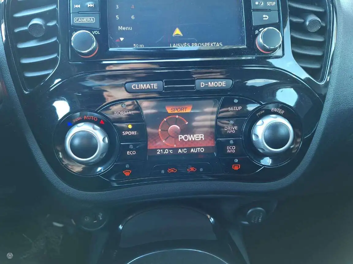 NISSAN JUKE