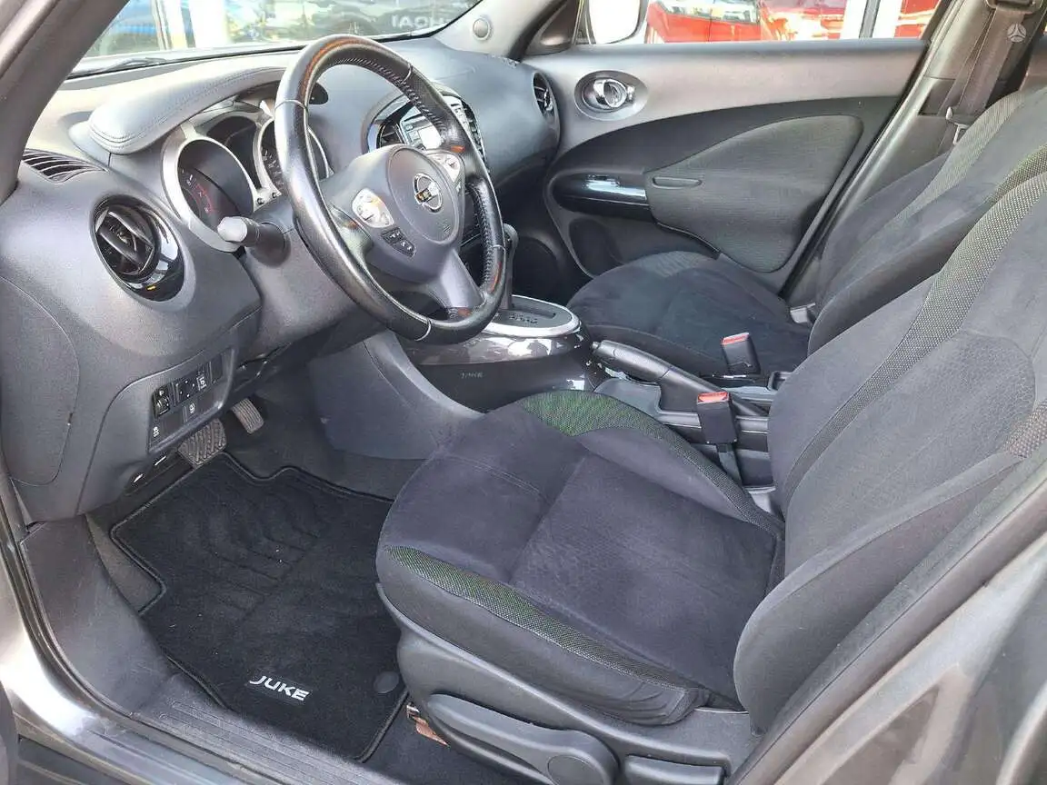 NISSAN JUKE
