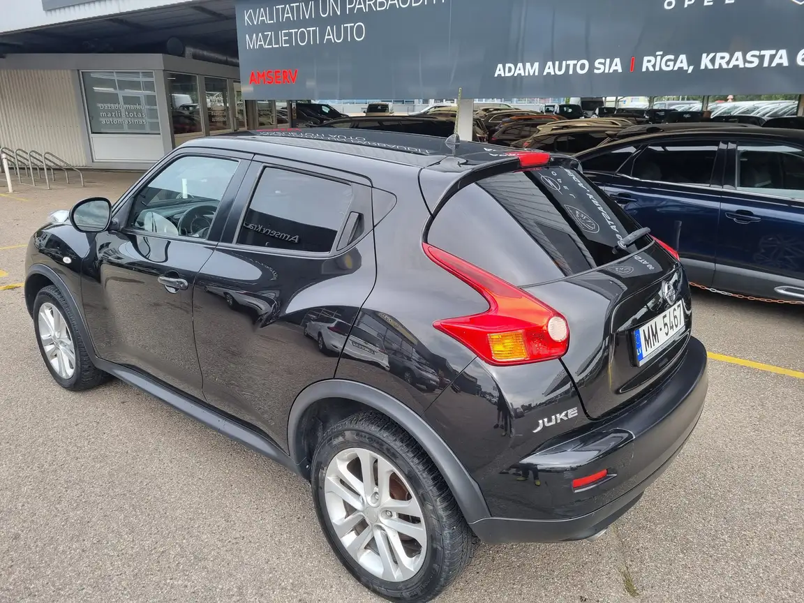NISSAN JUKE