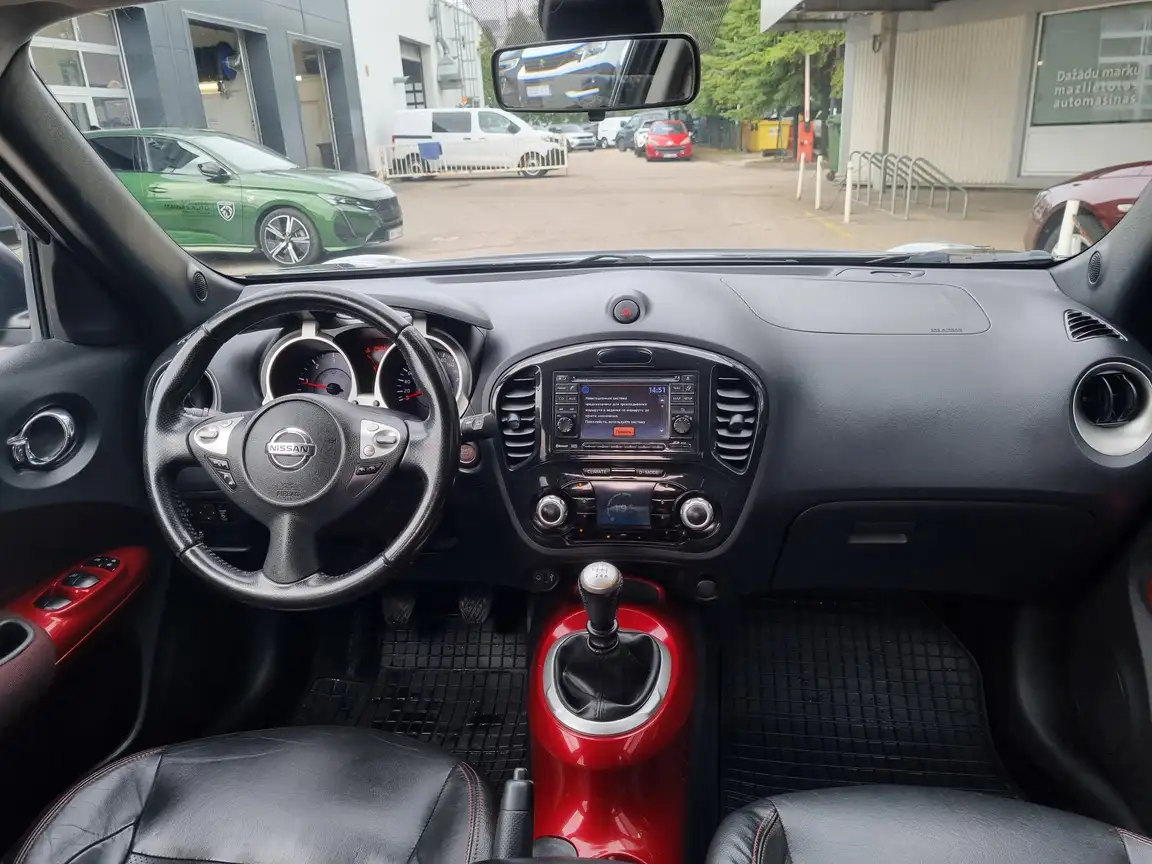 NISSAN JUKE