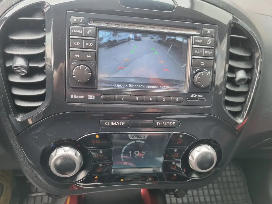 NISSAN JUKE