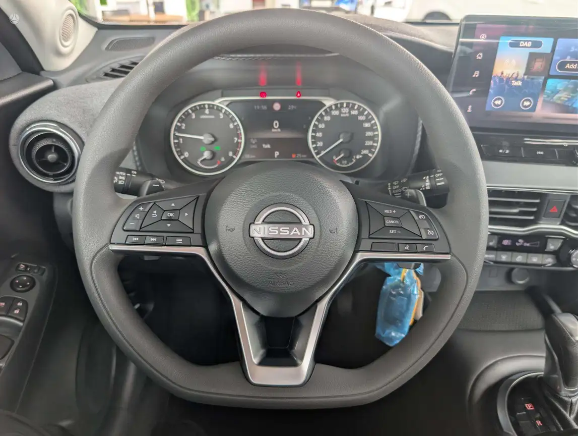 NISSAN JUKE