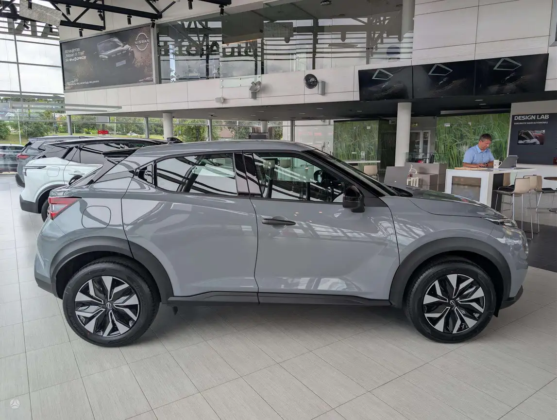 NISSAN JUKE