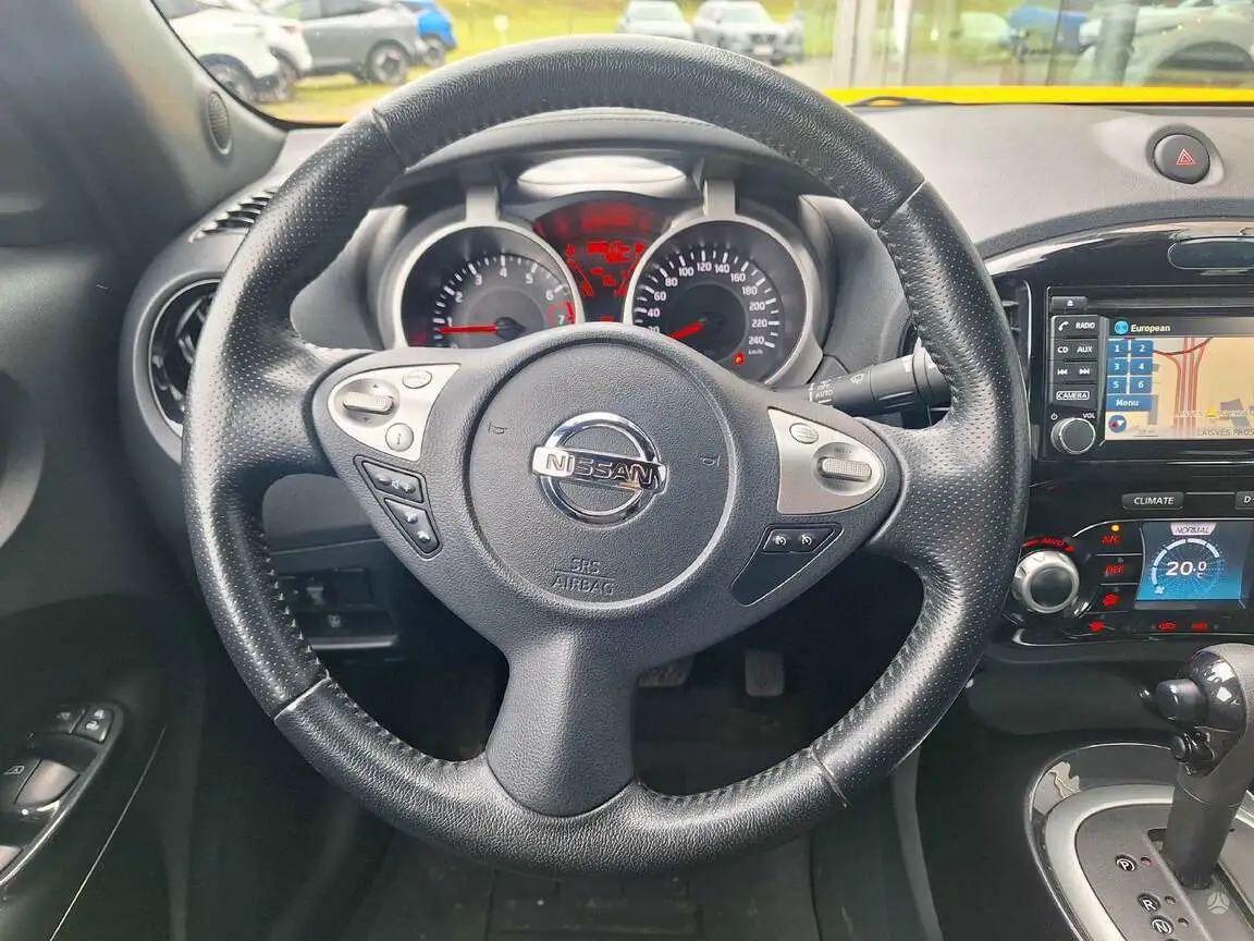 NISSAN JUKE