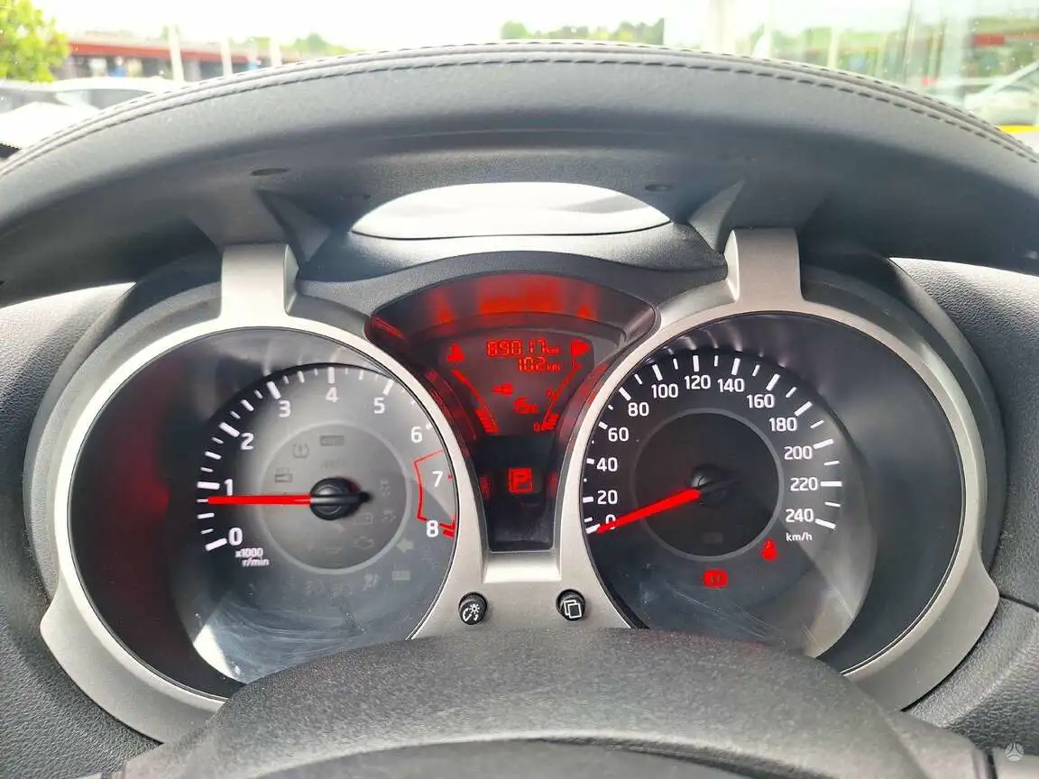 NISSAN JUKE