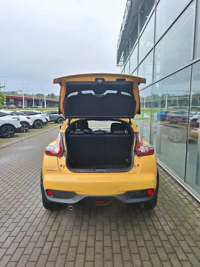 NISSAN JUKE