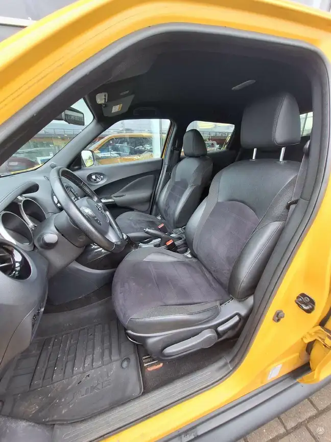 NISSAN JUKE