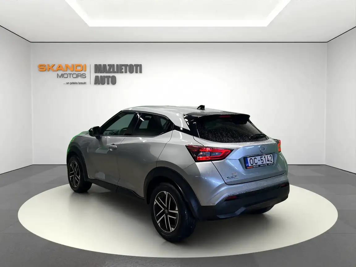 NISSAN JUKE