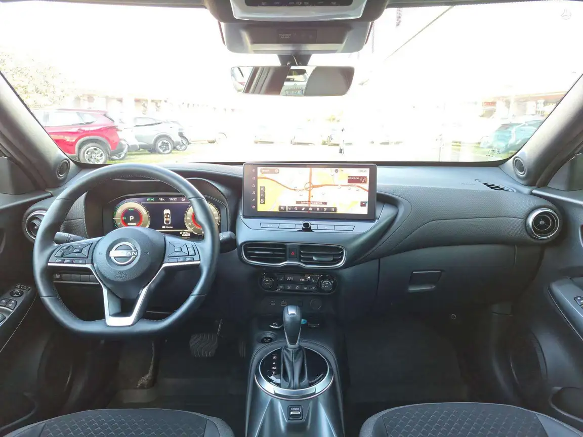 NISSAN JUKE