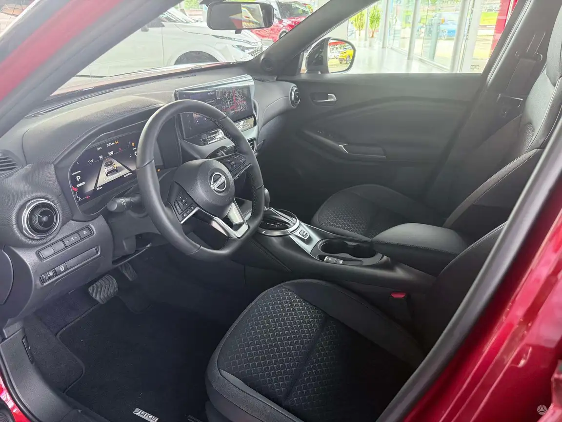 NISSAN JUKE