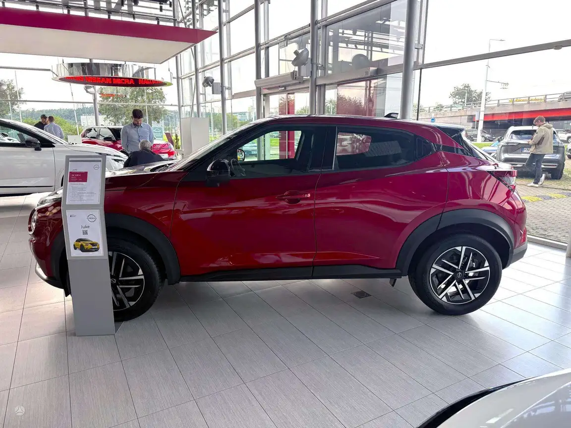 NISSAN JUKE