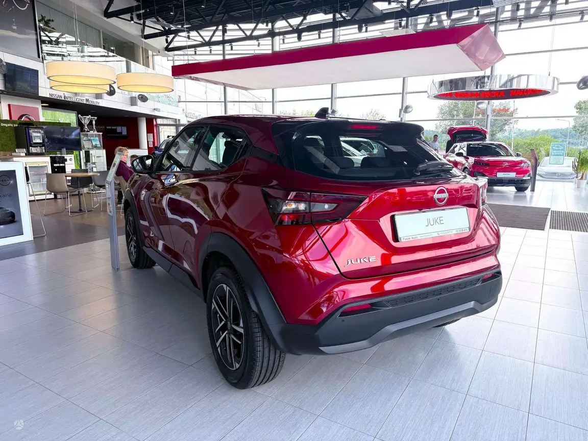 NISSAN JUKE