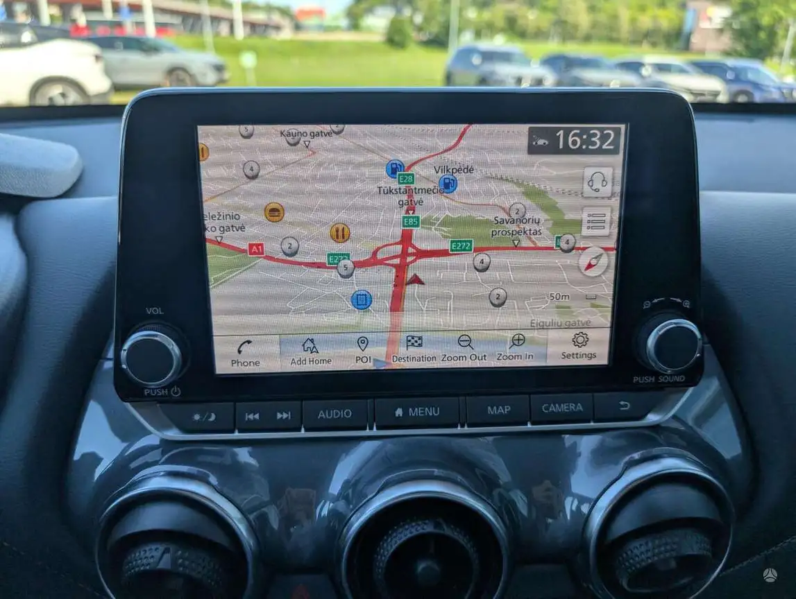 NISSAN JUKE