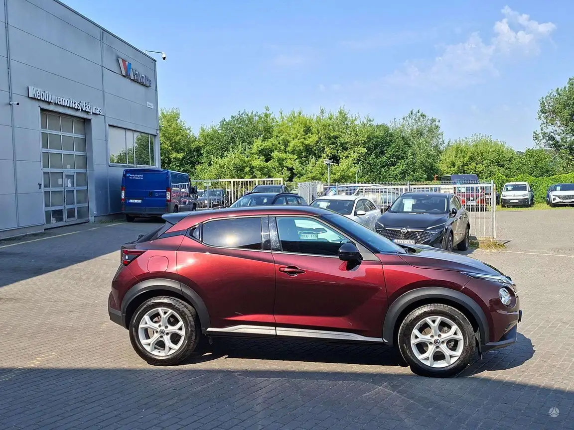 NISSAN JUKE