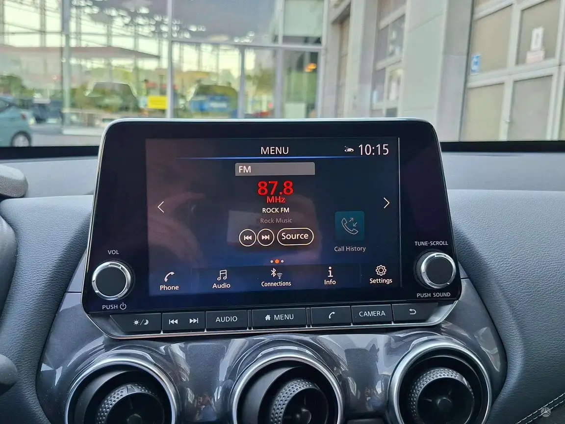 NISSAN JUKE