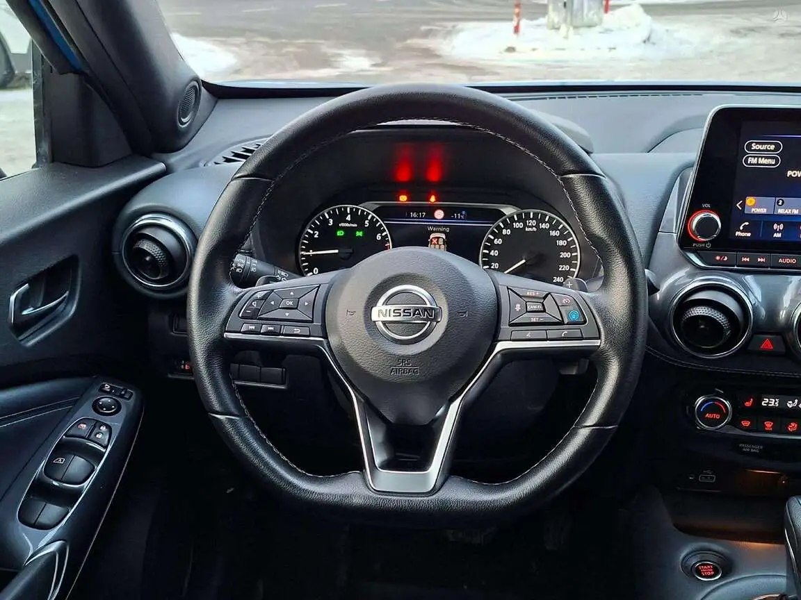 NISSAN JUKE
