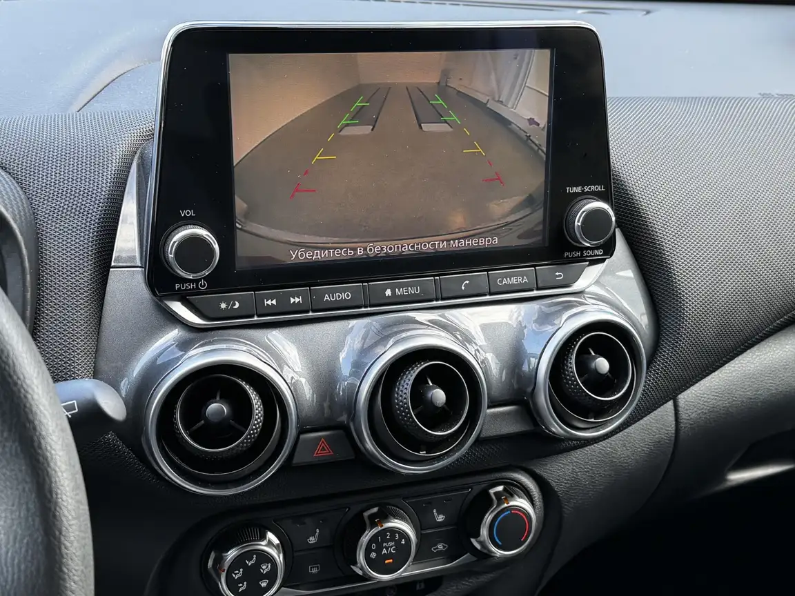 NISSAN JUKE