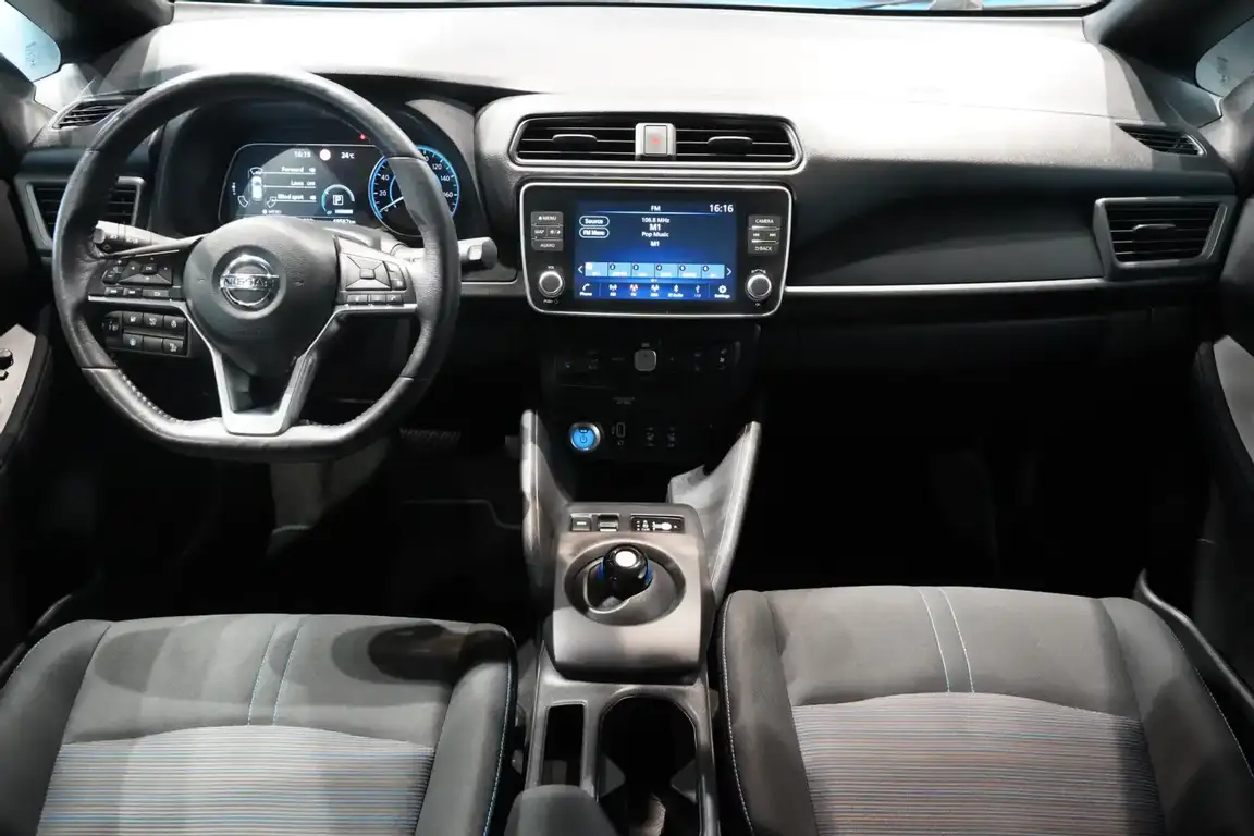 NISSAN LEAF