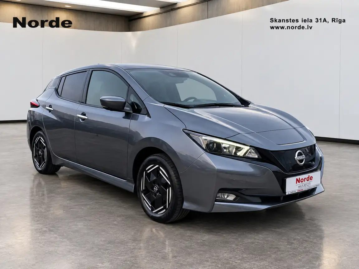 NISSAN LEAF