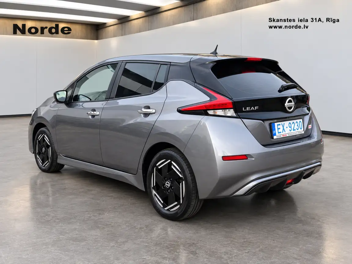NISSAN LEAF
