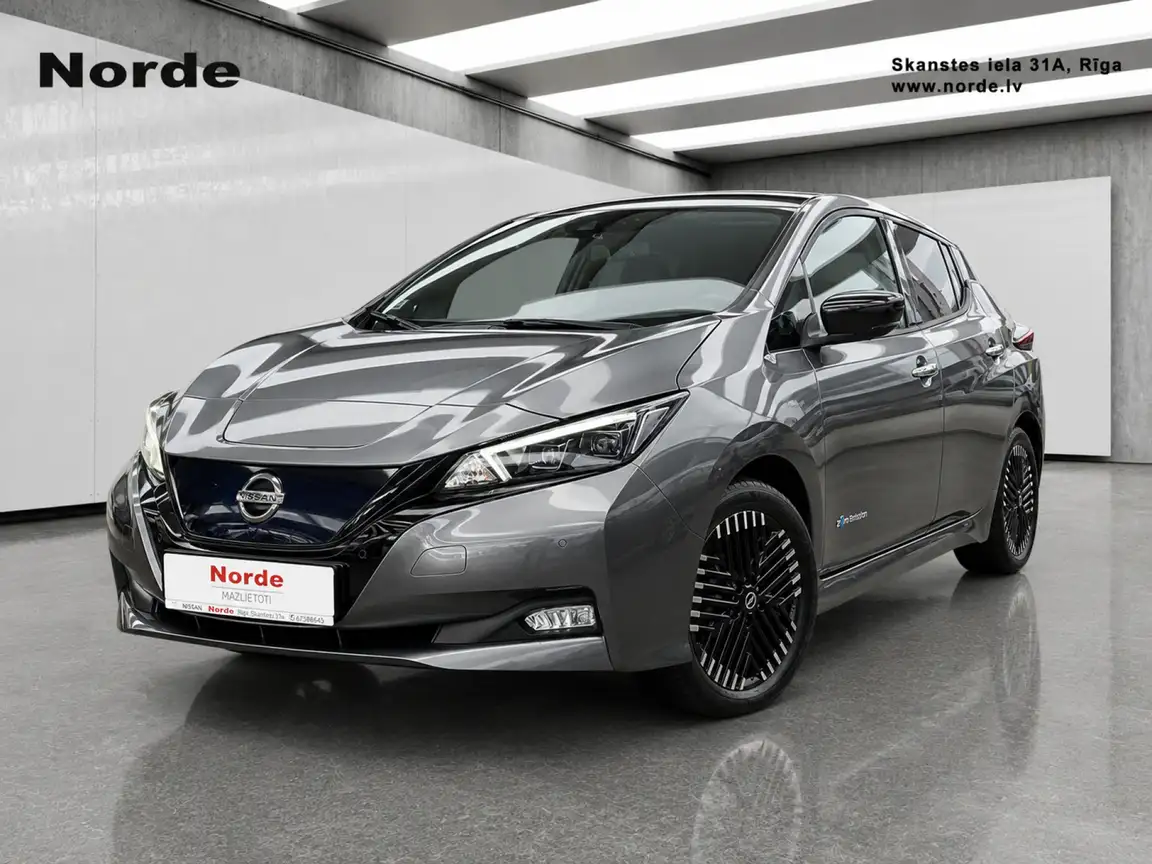 NISSAN LEAF