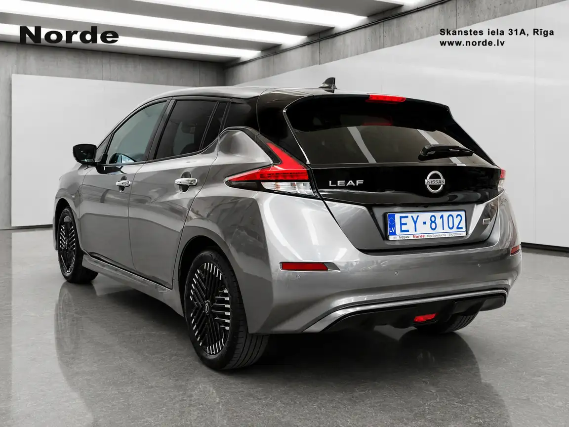 NISSAN LEAF