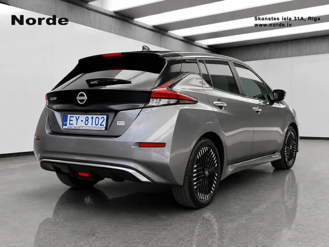 NISSAN LEAF