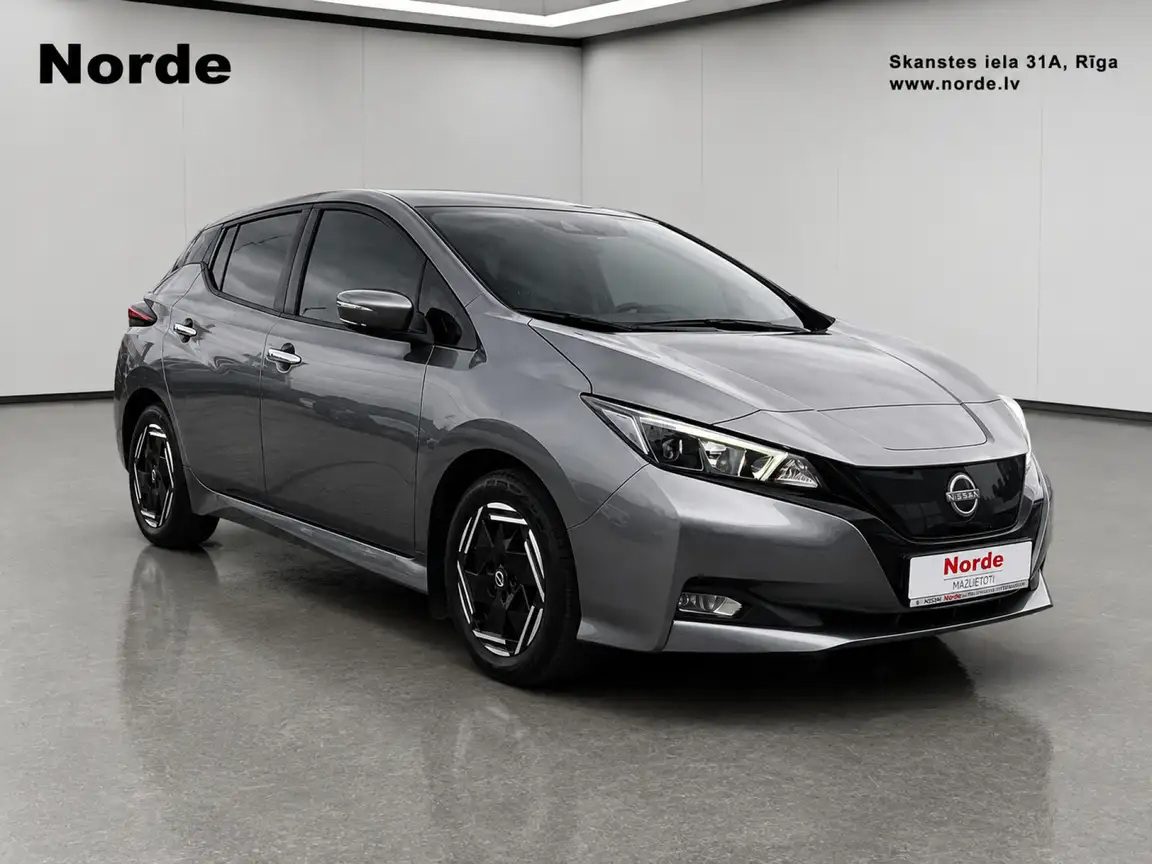 NISSAN LEAF