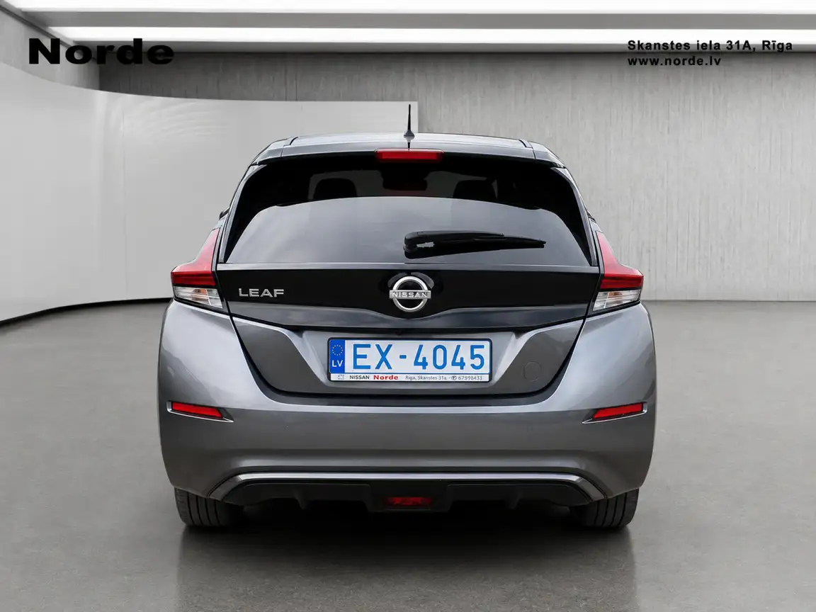 NISSAN LEAF