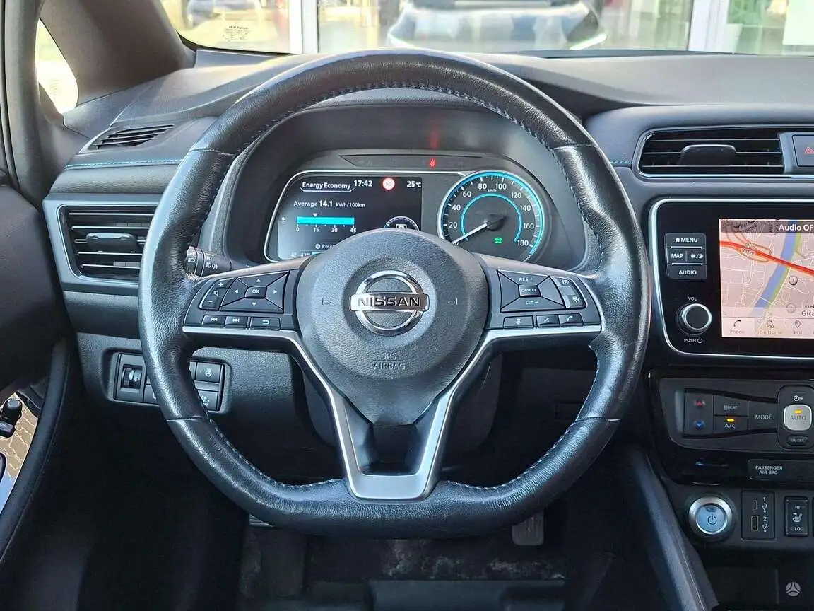 NISSAN LEAF