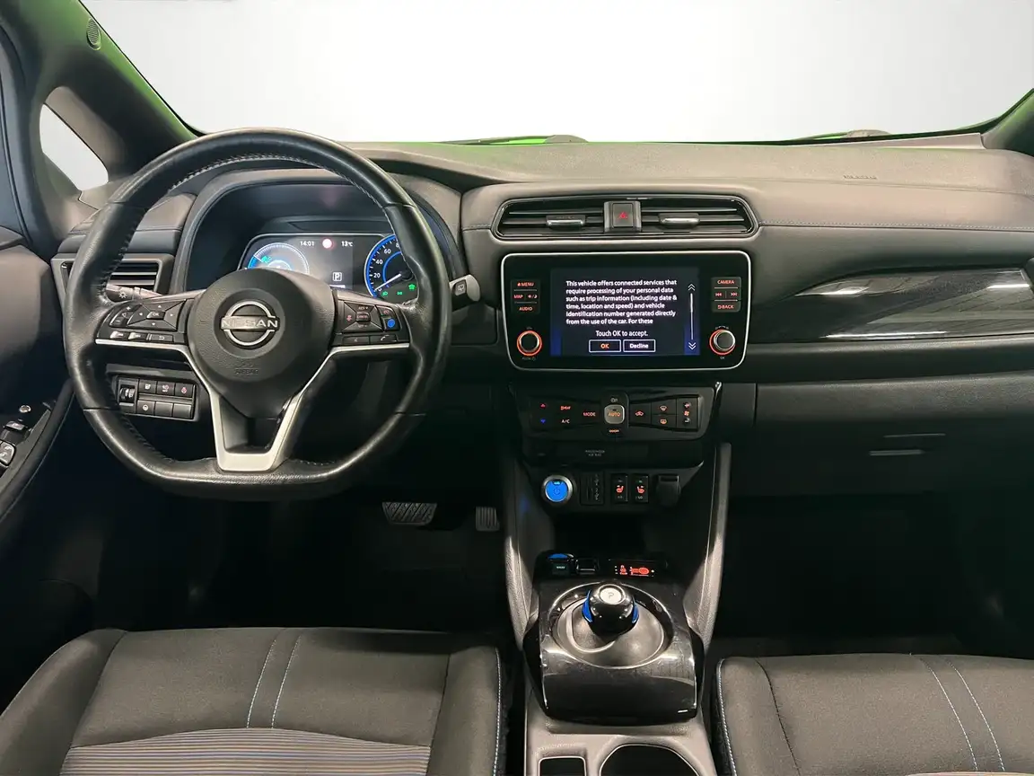 NISSAN LEAF
