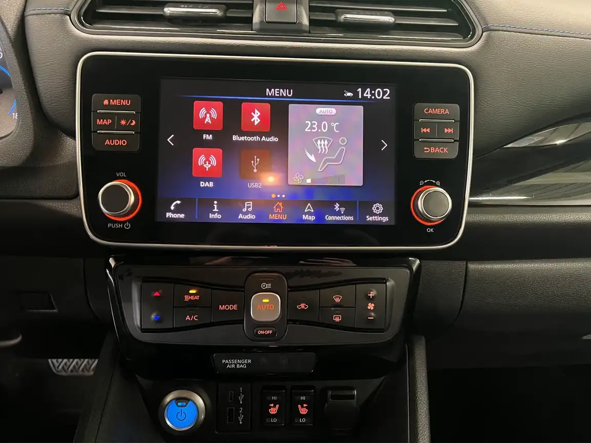 NISSAN LEAF