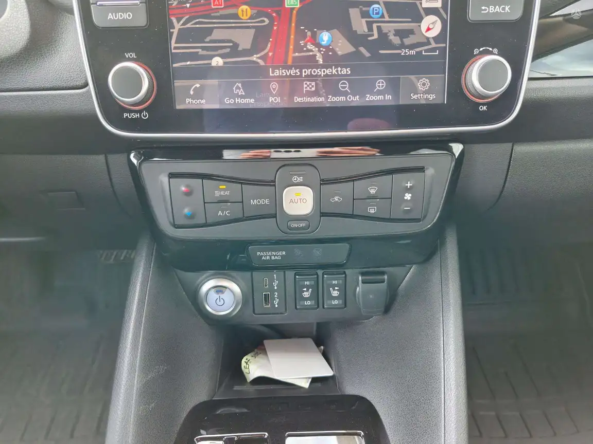 NISSAN LEAF