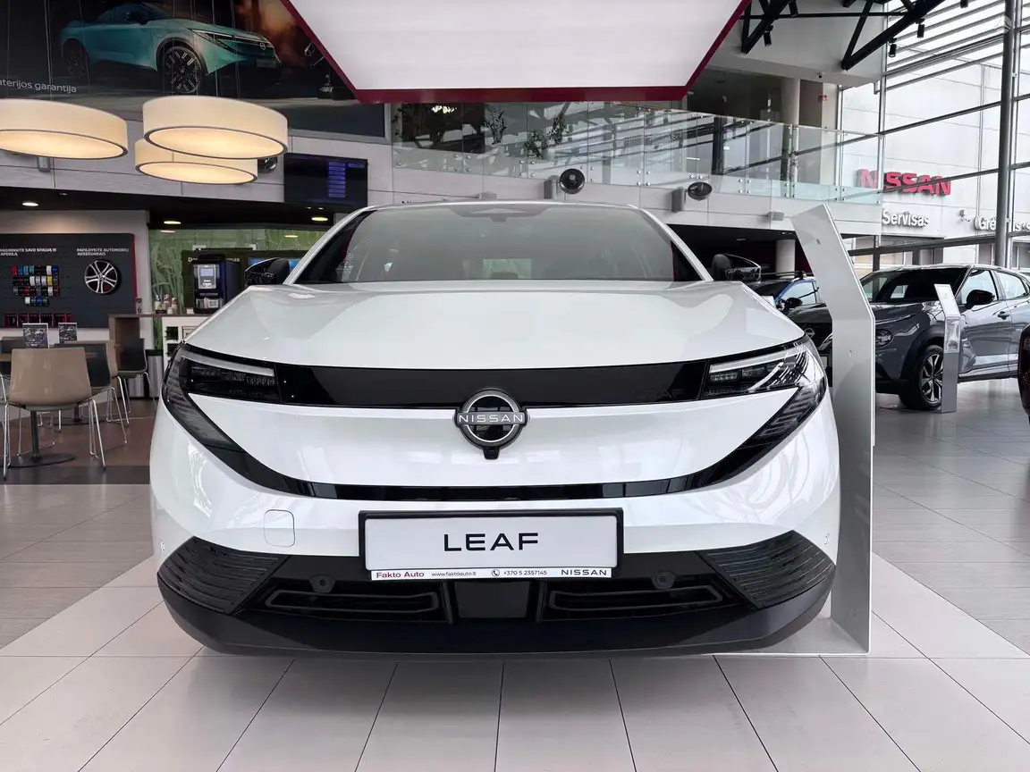 NISSAN LEAF